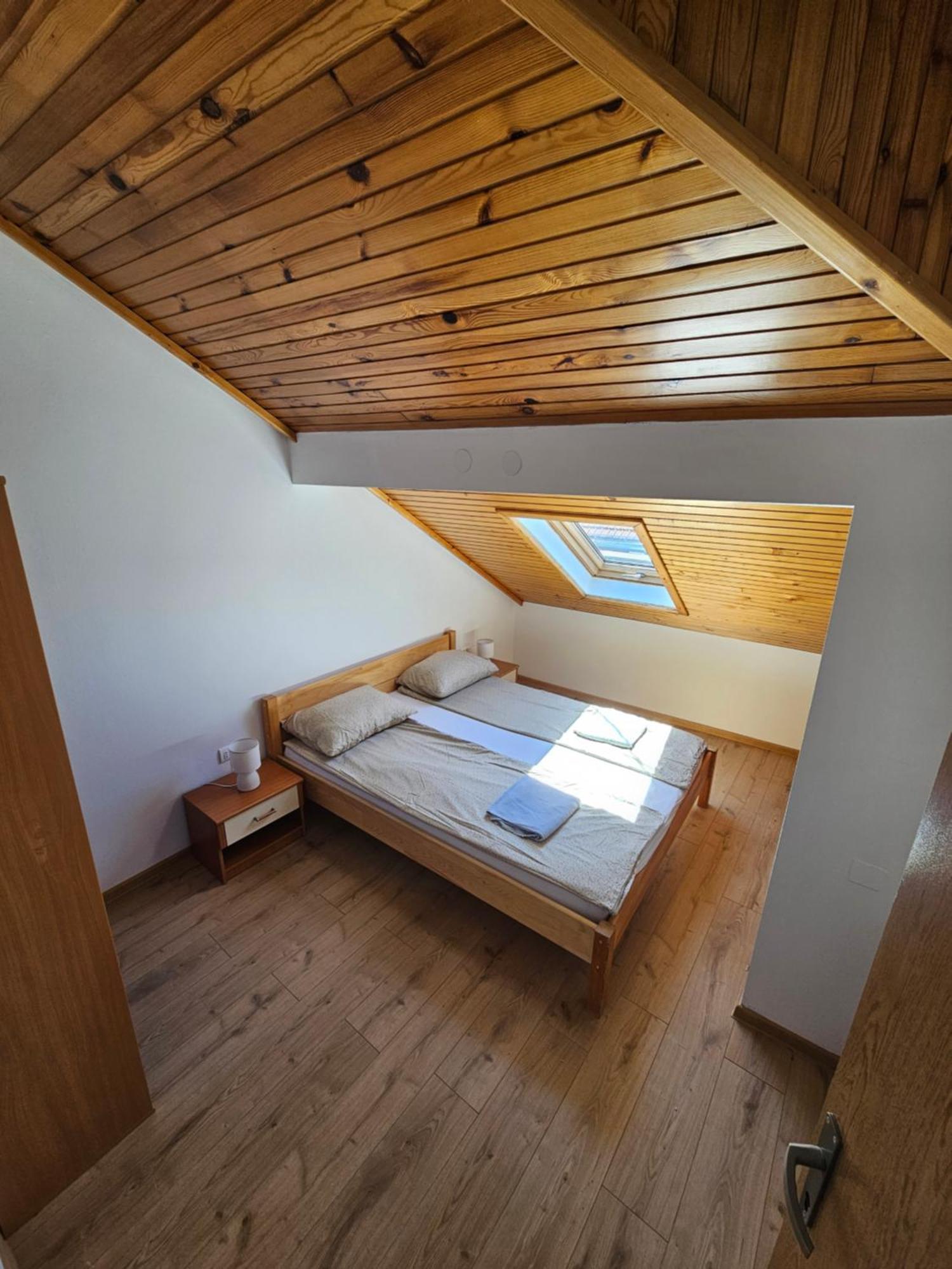 Leopold Chillout Hostel Sarajevo Exterior photo